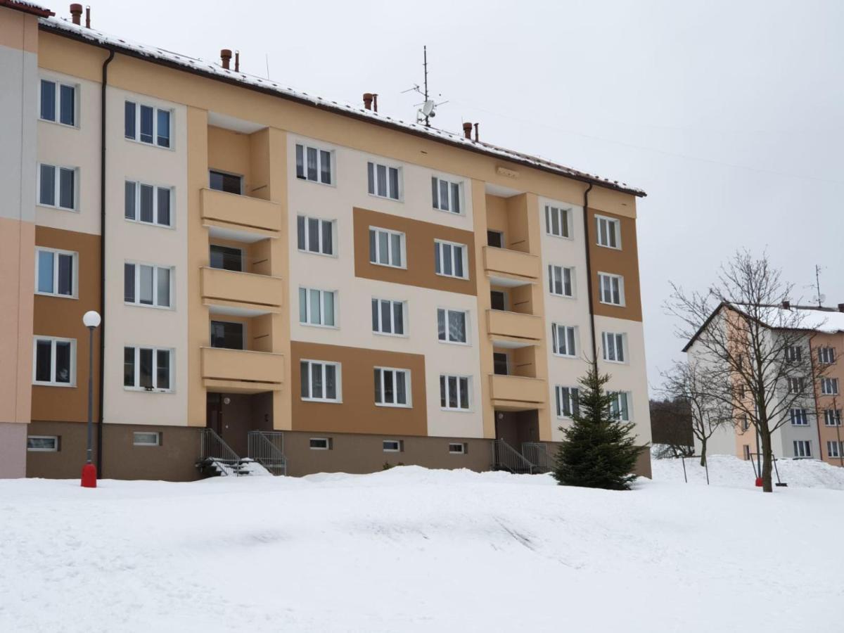 Family Apartman Kovářská 外观 照片