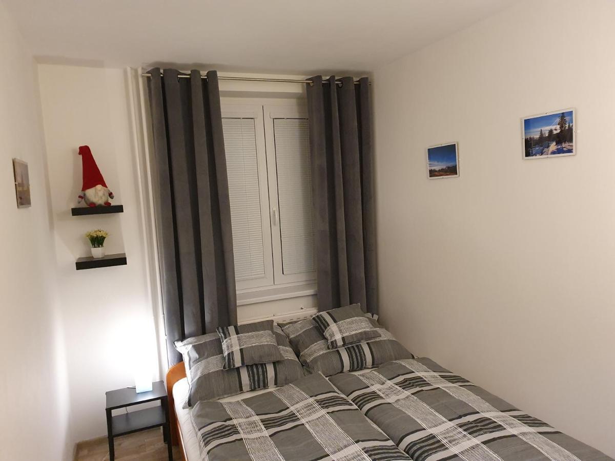 Family Apartman Kovářská 外观 照片